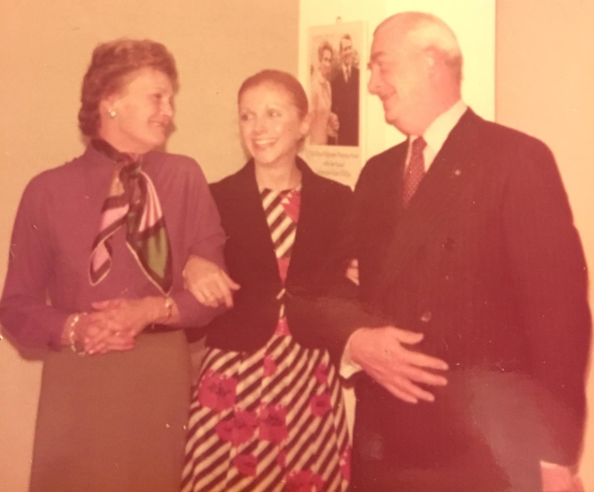 Brita Haycraft (sinistra), Patricia Durden (centro), John Haycraft (destra)